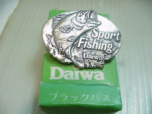 当時物！箱付き！オールド★ダイワ/ジャンピングバス/ブロンズ/バッジ/SPORT FISHING