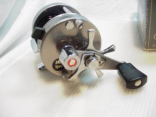 24480円 未使用品☆ABU アンバサダー 1500C 8908990 ブラック